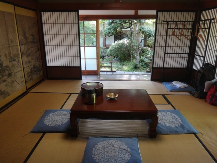 japansk-dekoration-tatami-zen-atmosfär-idé-berättelse-matta