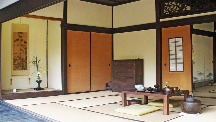 japanska-hus-interiör-arkitektur-interiör-design-bord-bild-nisch-centrumpunkt