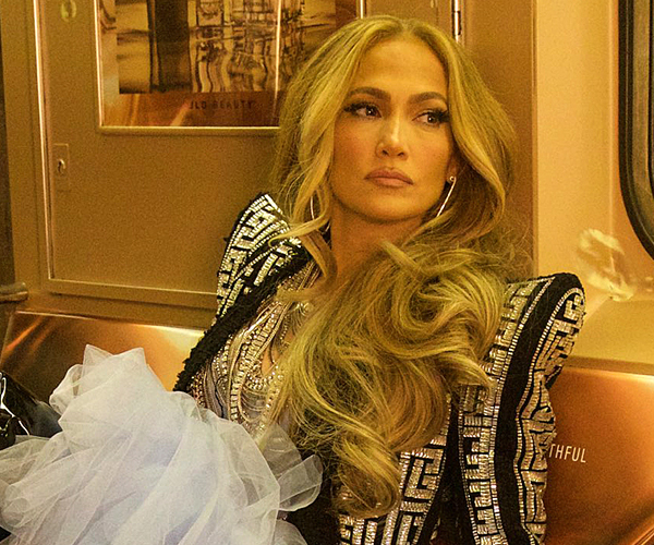 Jennifer Lopezin leikkaus 2021