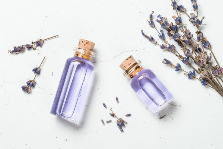 Lavendelolja kan lindra klåda och lugna svullnad hud