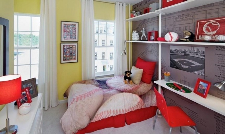 ungdomsrum-färg-design-pojke-gul-vägg-färg-röd-accenter