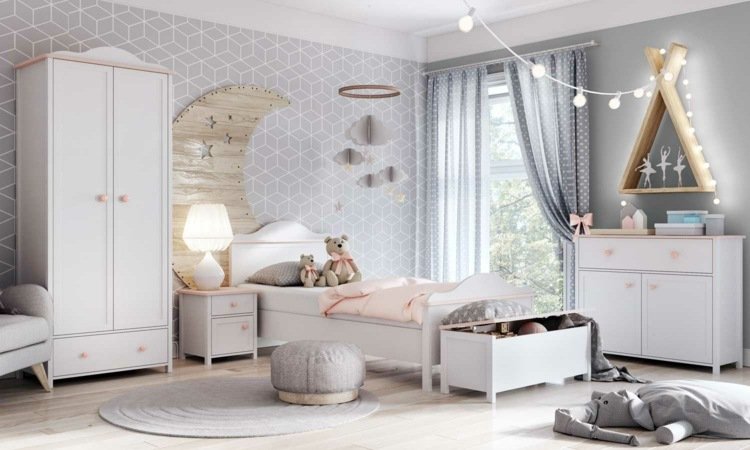 grå tapet med geometriska motiv och vita rustika möbler