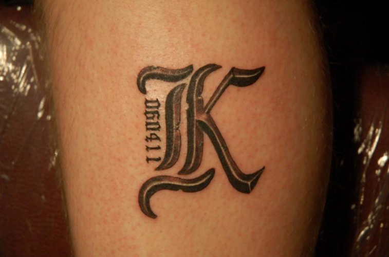 Φοβερό τατουάζ K Design