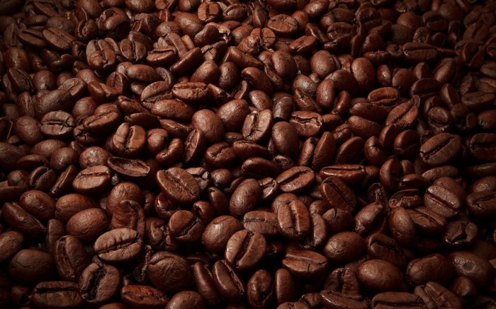 kaffebönor färsk brun doft kaffekokande maskin