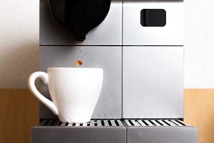 Översikt över kaffemaskinstyper Helautomatisk kaffemaskin