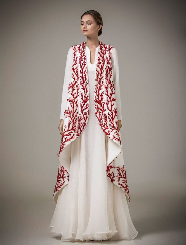 Kaftan-mode-outfits-traditionella-vita-prydnader-elegant