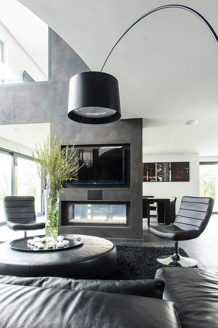 grå-modern-interiör-med-läder-soffa och golvlampa
