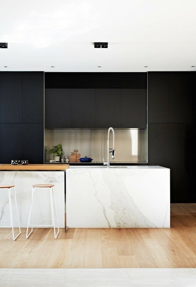 minimalistisk köksmarmor diskbänk kök splashback handlösa väggar