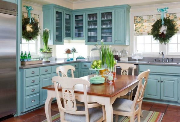 Kökrenovering-kök-skåp-målning-ljusblått