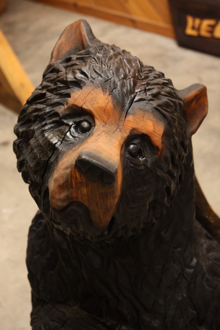 motorsåg konst-björn-precisionsarbete