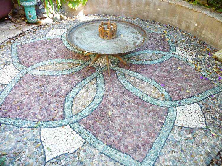 sten mosaik blomma-vacker-terrass-design-jeffrey-bale