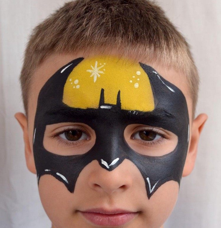 barn make-up karneval motiv superhjälte batman pojke