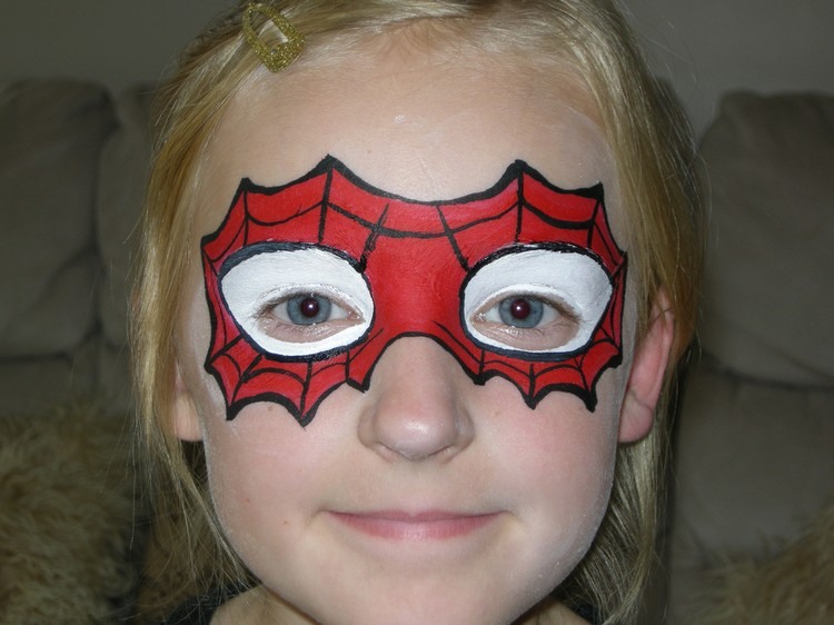 spiderman mask make-up lätt barnkarneval