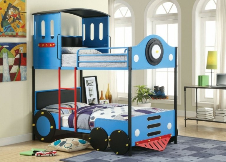 Barnsäng-barnrum-tåg-växande-säng-design