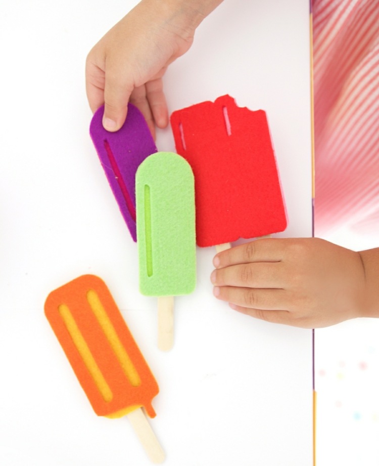 barnkök-tillbehör-gör-det-själv-vatten-is-färgglada-färger