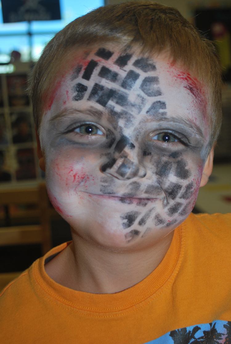 ansiktsmålning pojkar motiv zombie enkla