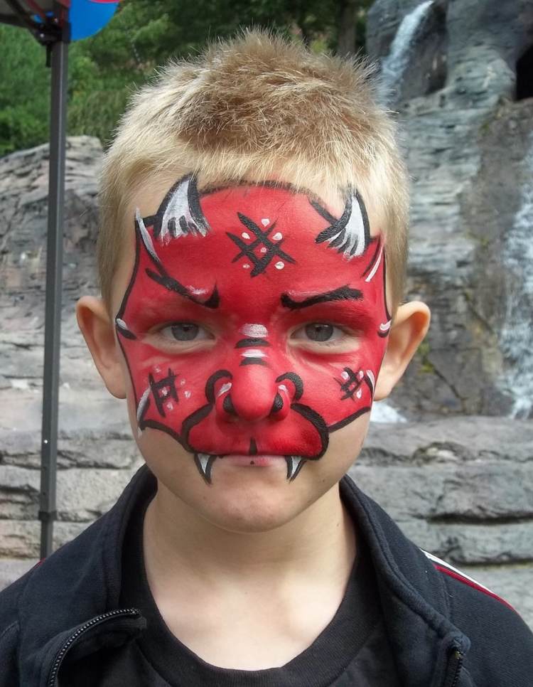 ansiktsmålning pojkar motiv djävulen röd