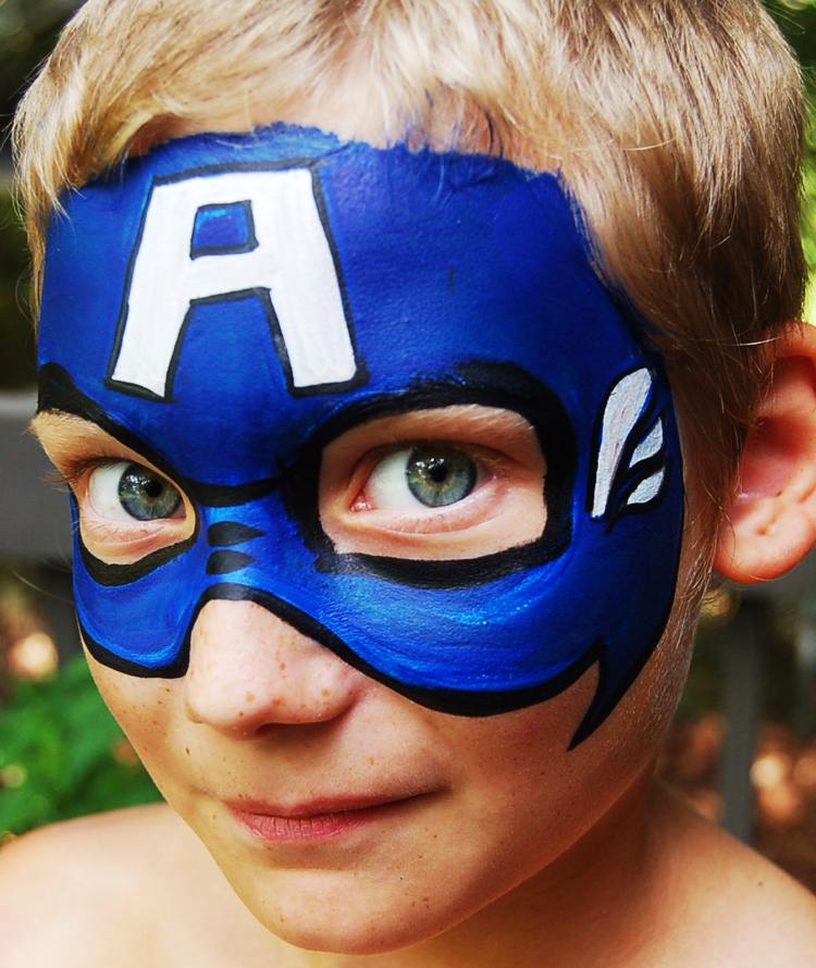 ansiktsmålning pojkar motiv superhjälte ansiktsmask