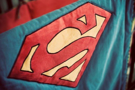 barnkammare inredning med superhjälte motiv för pojkar superman