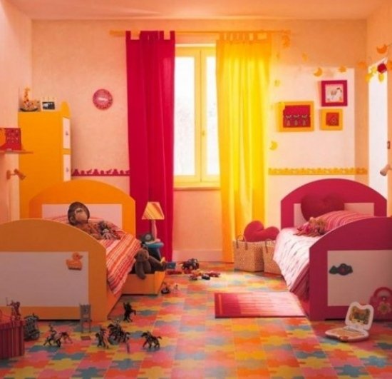 barnrum två designidéer för inredning av färgglada