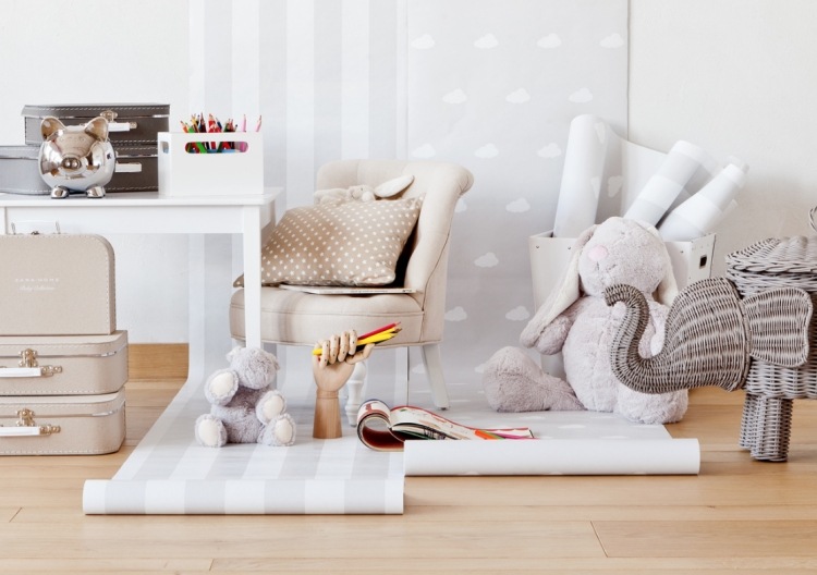 barnrum-design-hem-tillbehör-tapeter-vit-grå-deco-beige