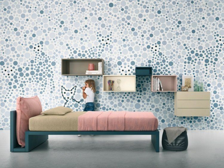 Barnrumsmöbler minimalistisk-geometrisk-tapet-prick-mönster-blå-grå
