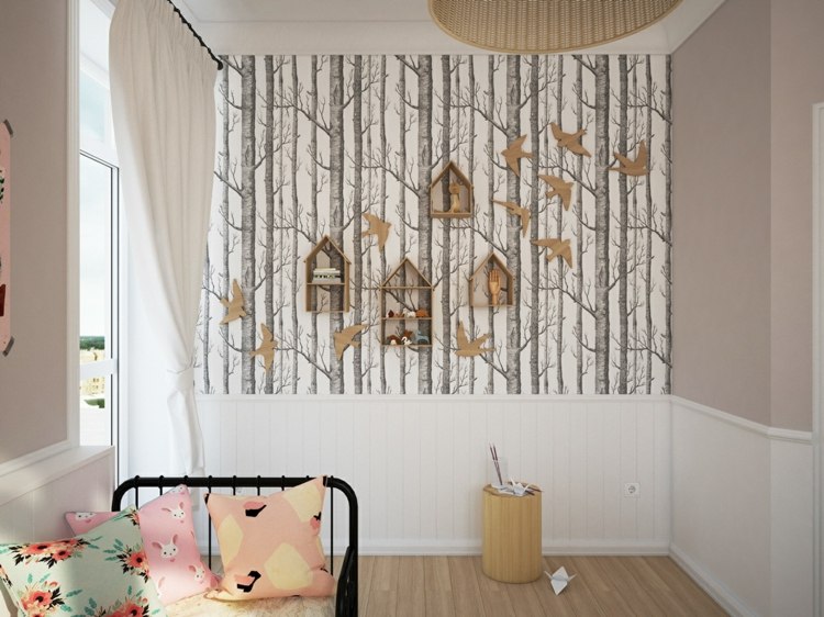 barnrum med lekfull design tapet skog tema parkett säng metall