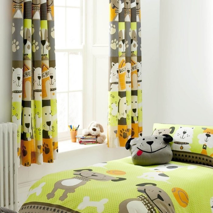 Barnrum-gardiner-djur-mönster-färg-samordnat-sängkläder
