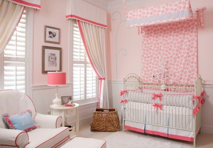 Plantskola-gardiner-baby-rum-flickor-väggar-målar-rosa