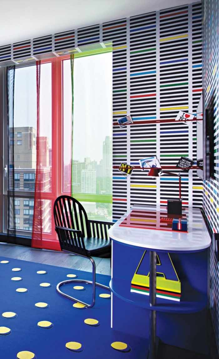 Tonåringens rum-barnrum-gardiner-transparent-vanligt-färgat-grönt-rött