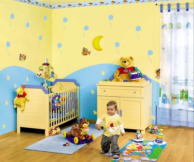 barnrum-väggar-design-idéer-schabloner-gul-blå