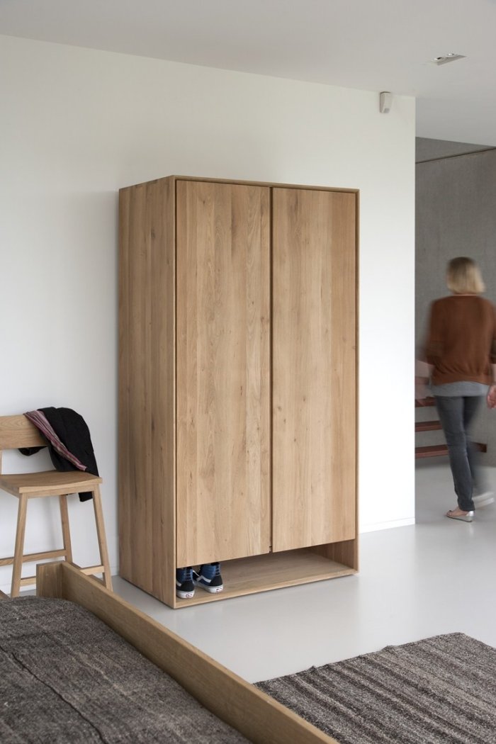 Hall-möbler-garderob-tillverkad av massivt trä-ek-OAK-NORDIC-Ethnicraft