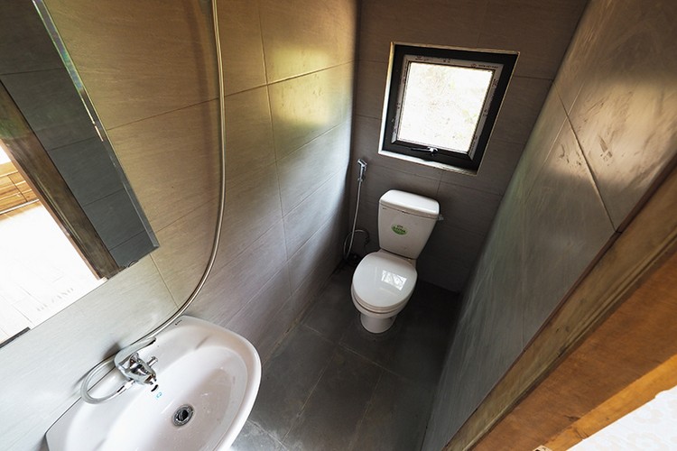 micro hut badrum dusch toalett