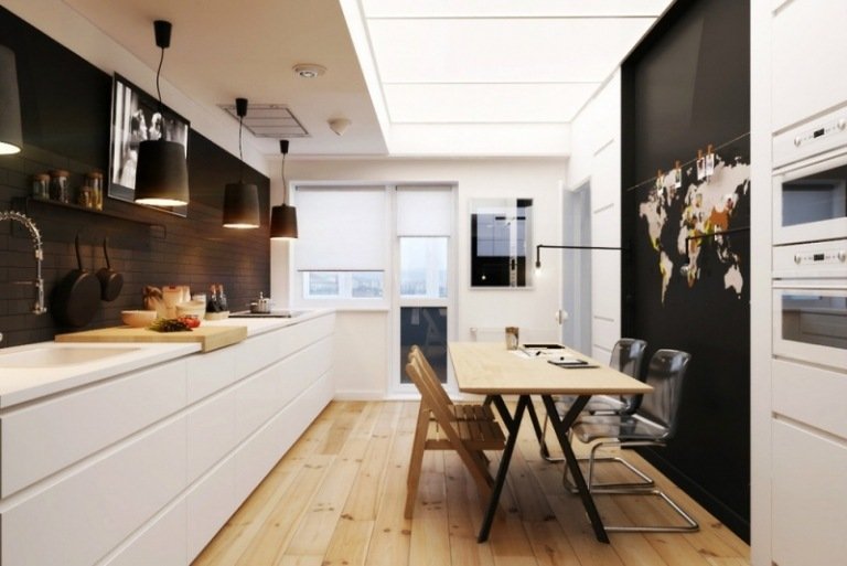 små-kakor-uppsättning-svart-vit-modern-matsal-plats-vägg-dekoration-världskarta