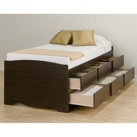platsbesparande-idé-litet-sovrum-säng-låda