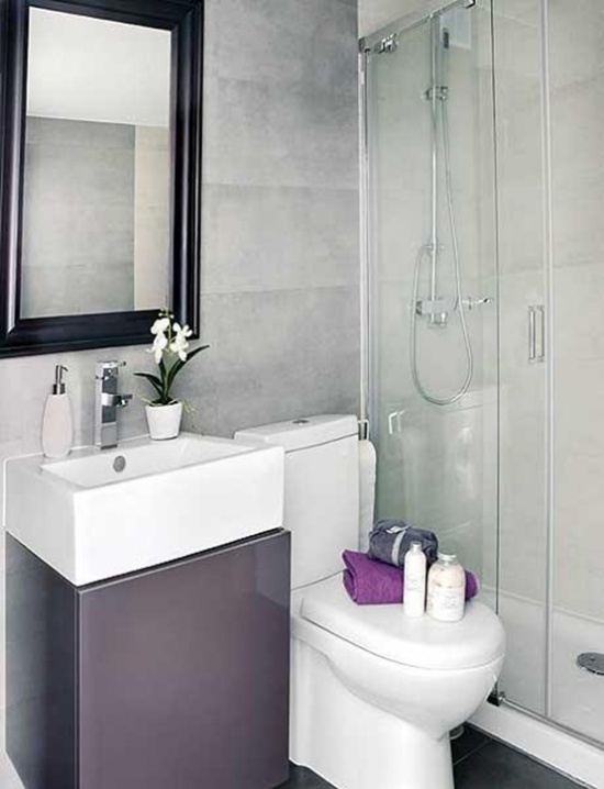 Modern badrumsdesign glas duschkabin spegelram