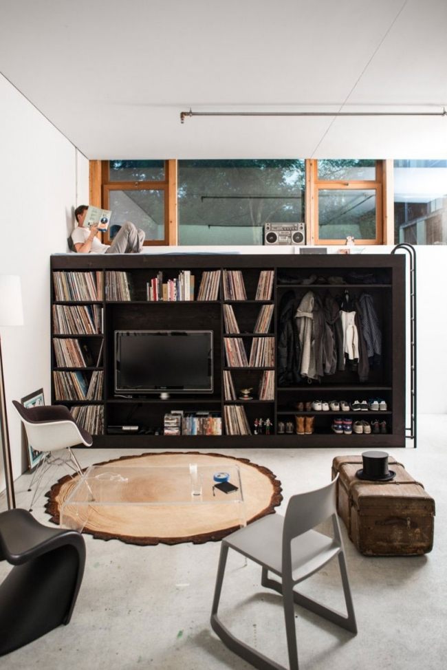 små lägenhetsmöbler vardagsrum förvaringsutrymme akryl soffbord