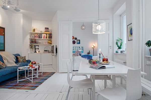 Svenska lägenhet-enkla möbeldesigner vita