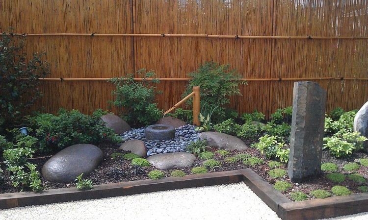 liten japansk trädgård design idé växt fontän