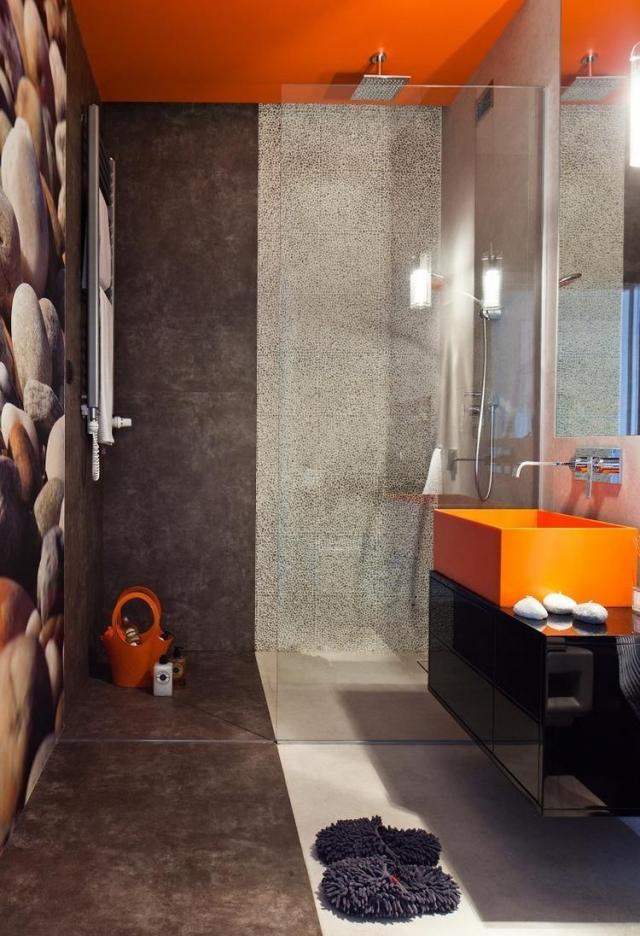öppen-in-dusch-glas-vägg-utan-dörr-orange-brun-färg duo