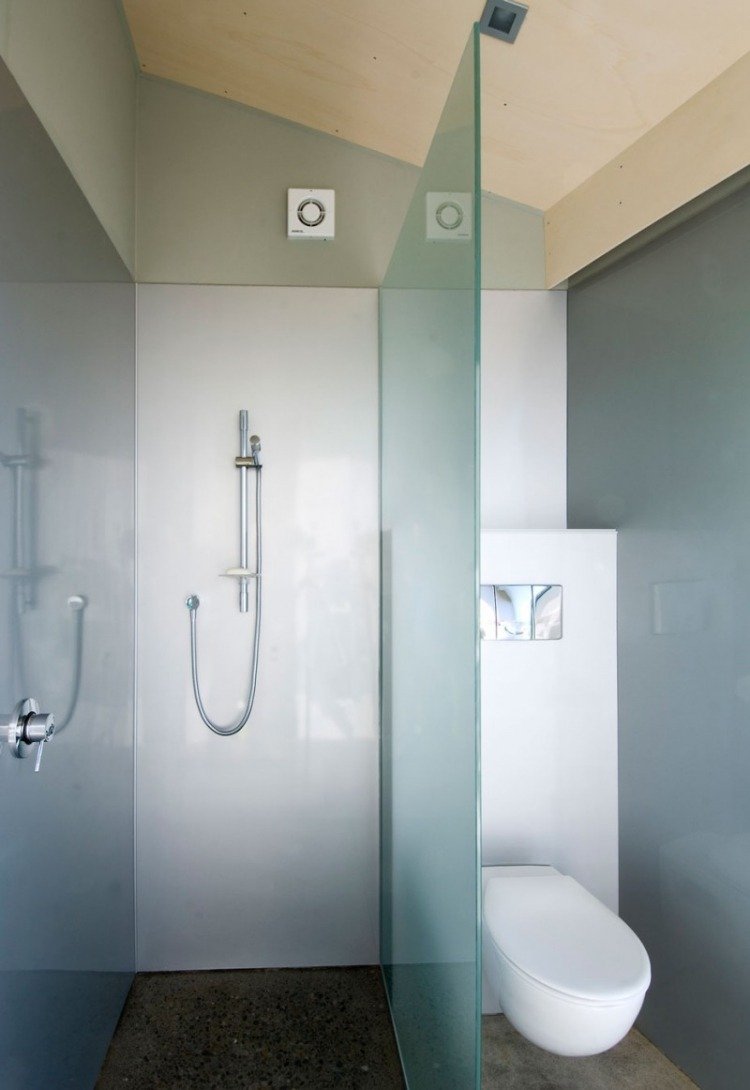 liten-badrum-dusch-matt-glas-partition