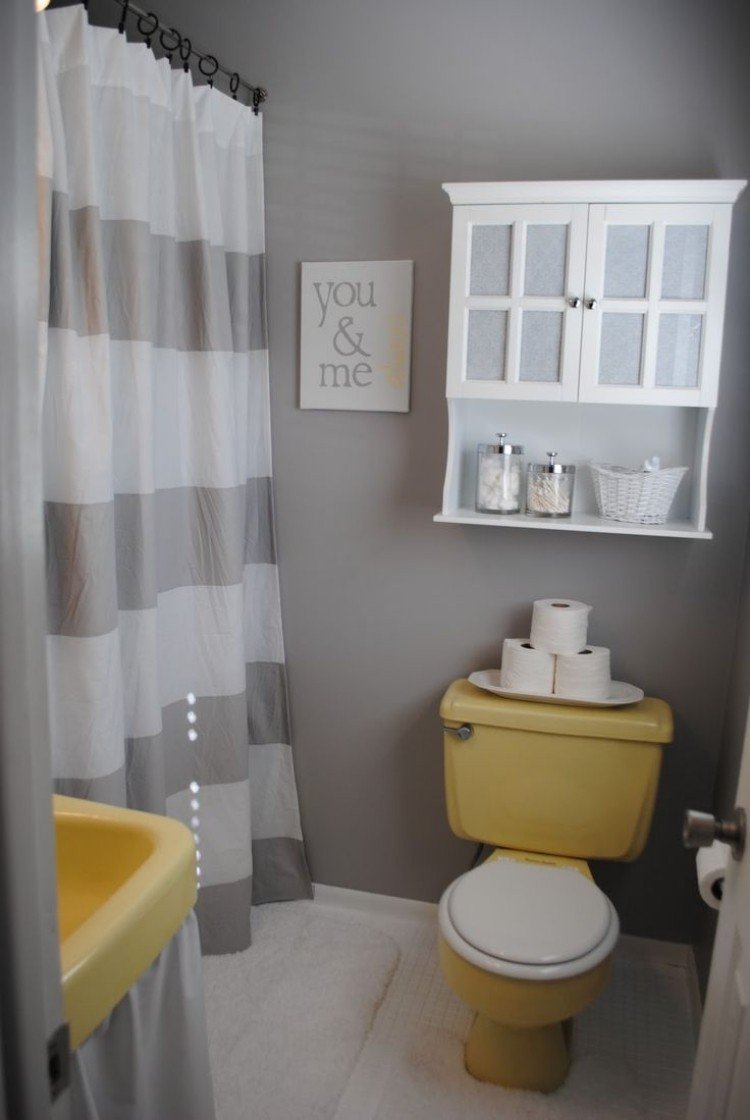 små-badrum-färger-grå-gul-sanitär