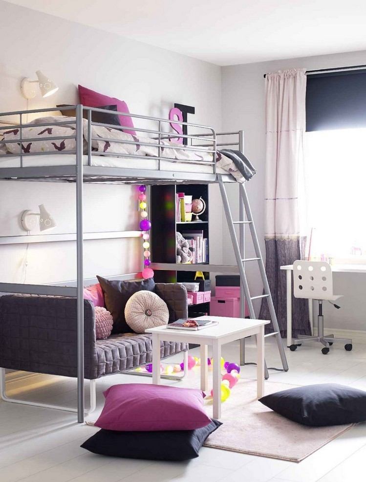 Skapa ett litet barnrum-loftsäng-soffa-grå-rosa-vita-färger