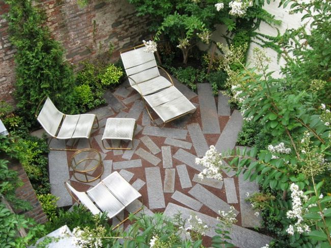 Täcker murgröna tilldelning trädgård liggande stol metall