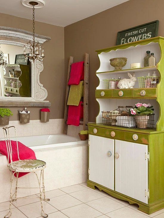 fräsch-vintage-badrum-möbler-grön