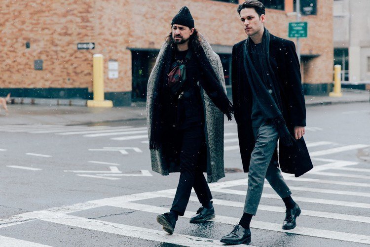 new york -stil med rockar och beskurna byxor i vinteroutfit modernt formellt slitage