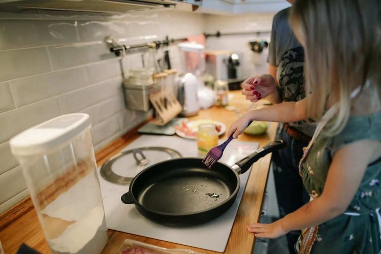 Gör säkerheten och reglerna i köket tydliga i förväg