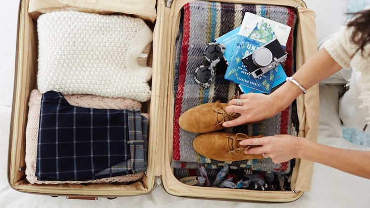 Packa en resväska -checklista-tips-ordna-sortera-kläder