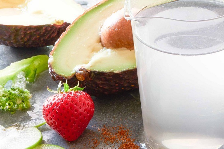 kokosvatten-hälsosamma-recept-smoothies-kokosnötvatten