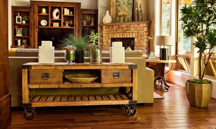 konsol-bord-bakom-soffa-inredning-idéer-trä-land-stil-trä-golv-natursten-gunga vägg